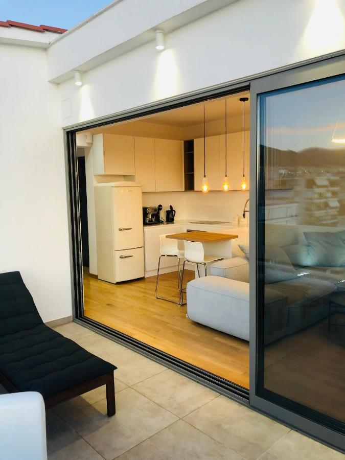 Amazing Suite At Glyfada With Sea View & Jacuzzi Афины Экстерьер фото